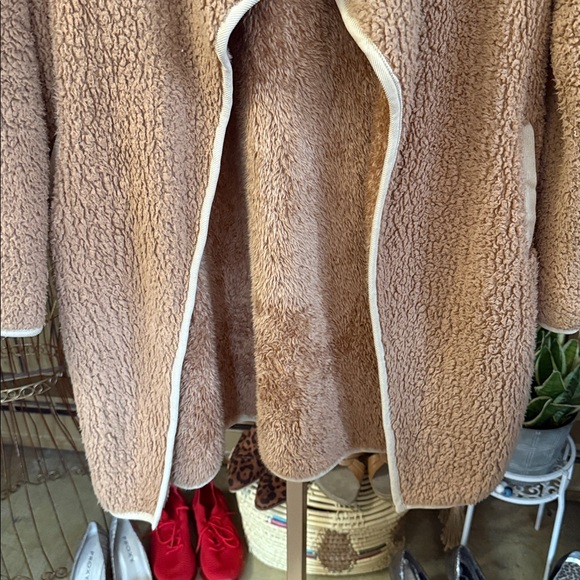 Teddy Jacket - Picture 3 of 3